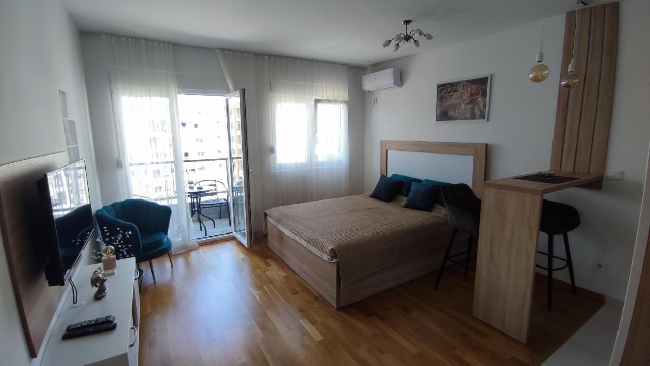 Apartmani Stari Aerodrom Ποντγορίτσα Εξωτερικό φωτογραφία
